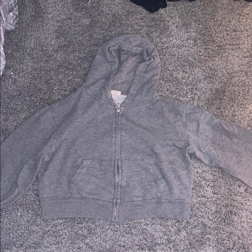 cropped brandy melville sweatshirt
